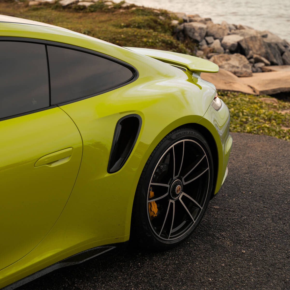 Yellow gloss
